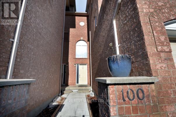 100 - 107 Bristol Road E, Mississauga, Ontario  L4Z 3P6 - Photo 2 - W12691012