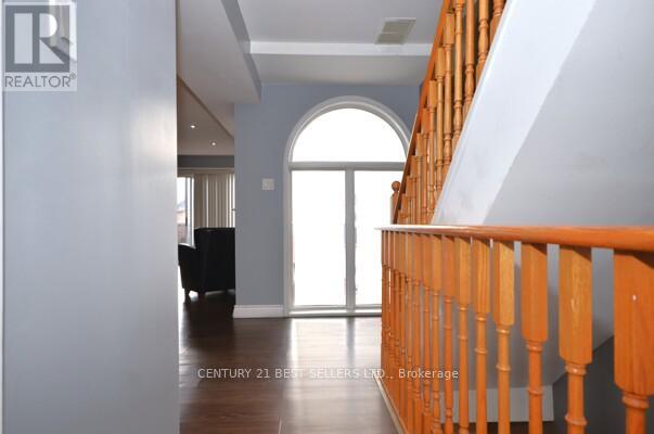 100 - 107 Bristol Road E, Mississauga, Ontario  L4Z 3P6 - Photo 6 - W12691012