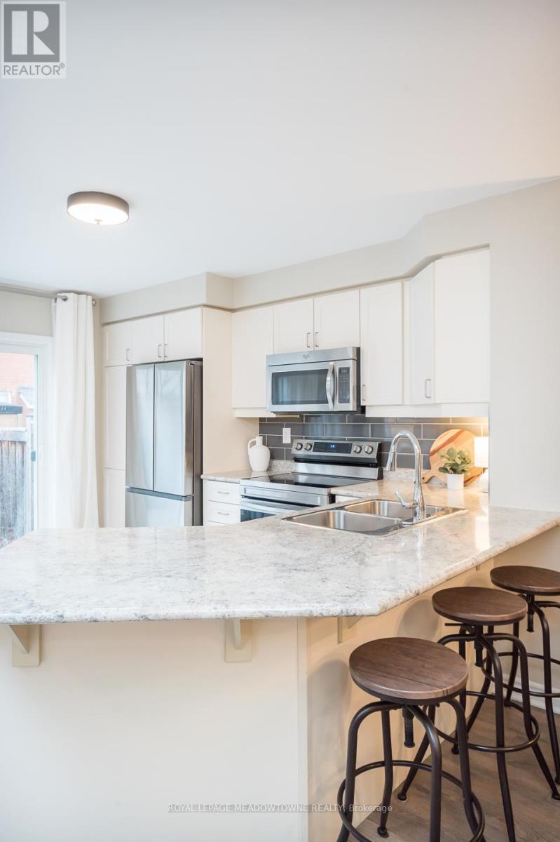 1667 Clitherow Street, Milton, Ontario  L9E 0A2 - Photo 11 - W12691014