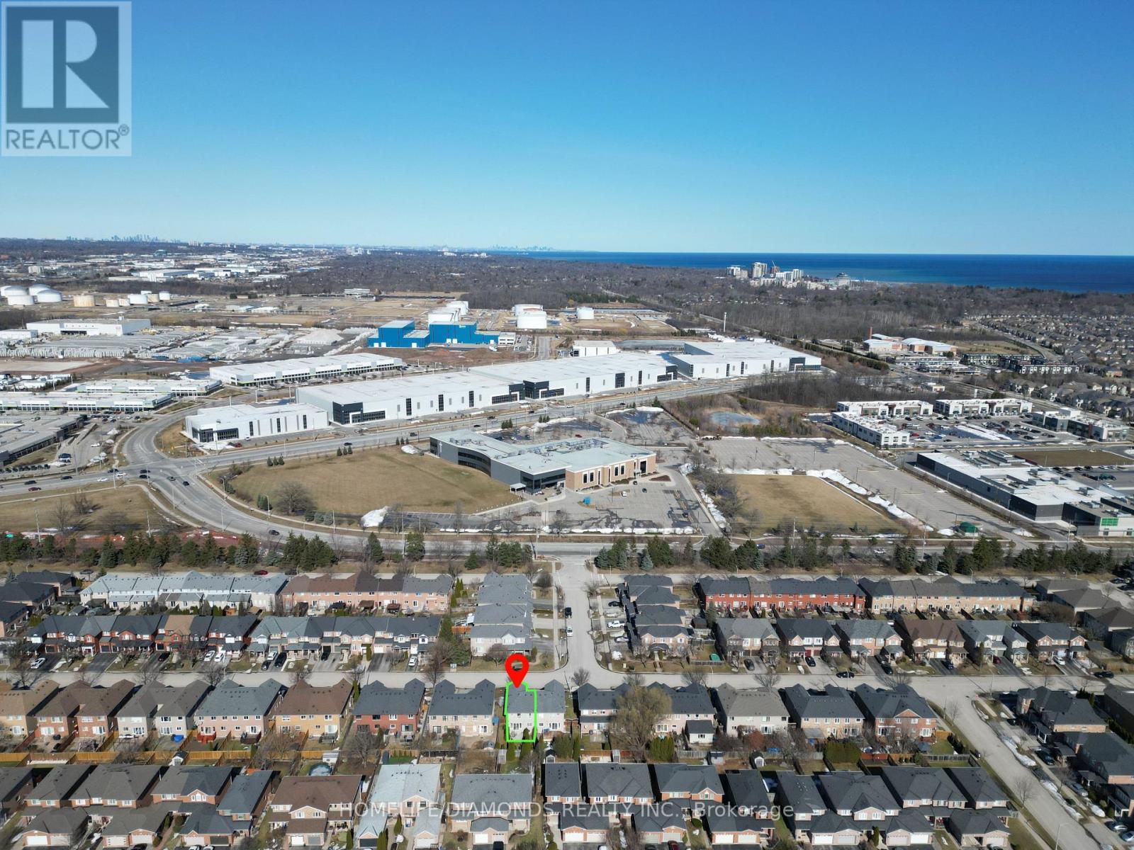 540 Delphine Drive, Burlington, Ontario  L7L 6X2 - Photo 3 - W12691022