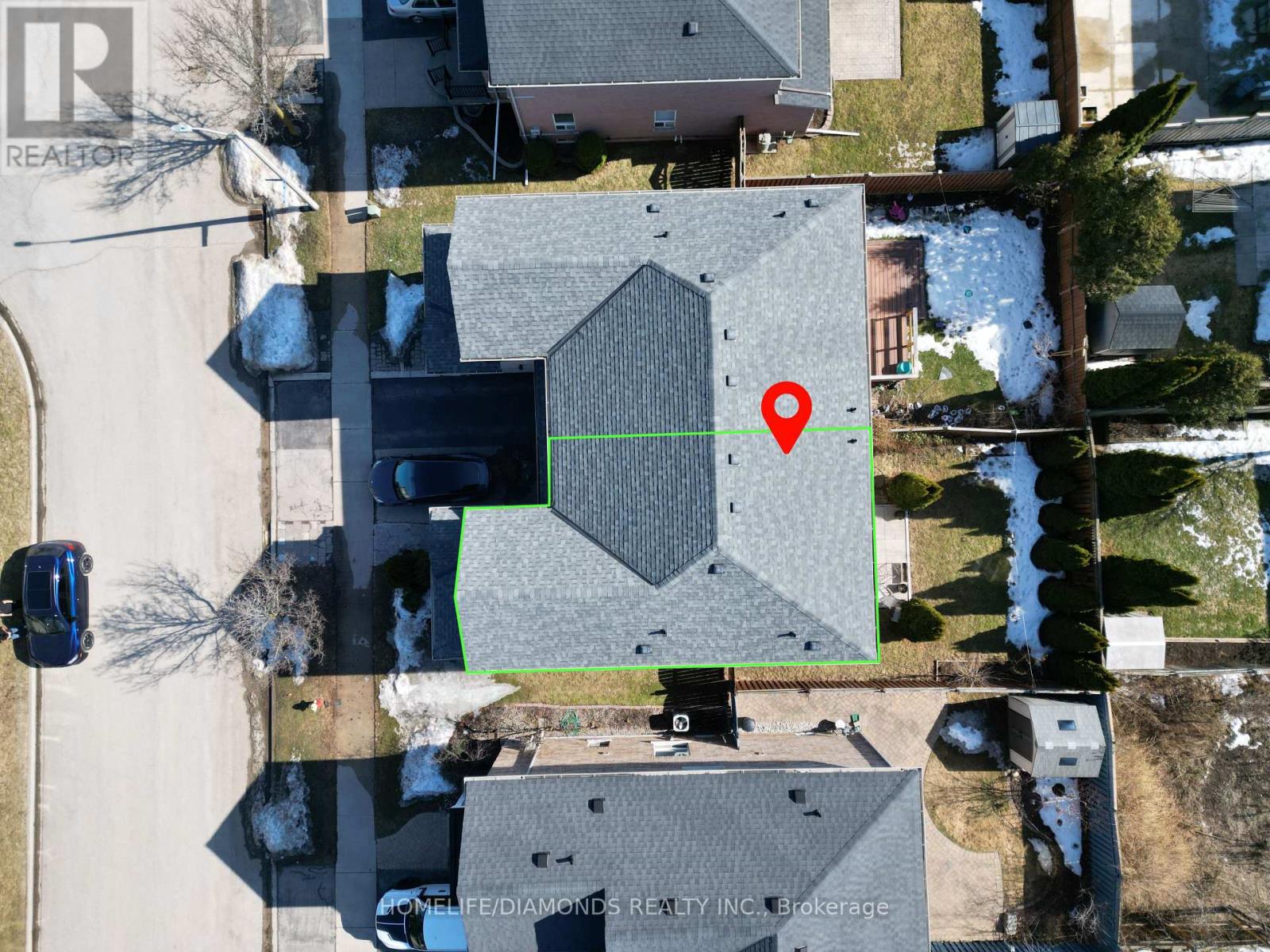 540 Delphine Drive, Burlington, Ontario  L7L 6X2 - Photo 4 - W12691022