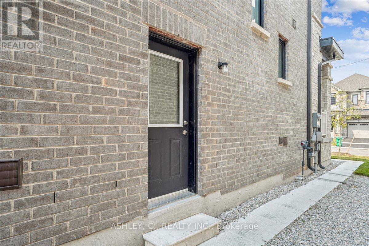 29 Gladmary Drive, Brampton, Ontario  L6Y 6K9 - Photo 47 - W12691036