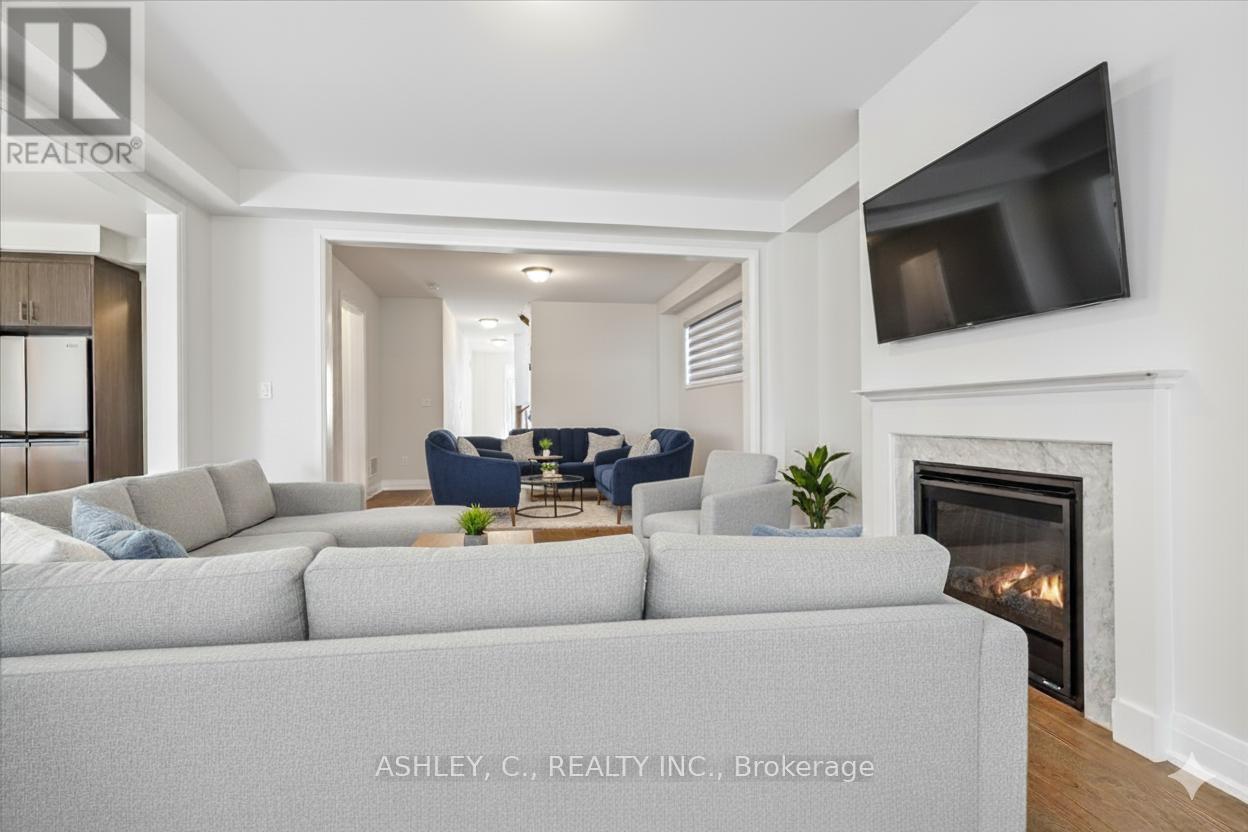 29 Gladmary Drive, Brampton, Ontario  L6Y 6K9 - Photo 7 - W12691036