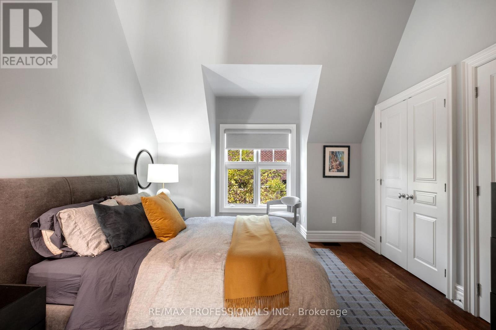 80 Kingsway Crescent, Toronto, Ontario  M8X 2R6 - Photo 30 - W12691090