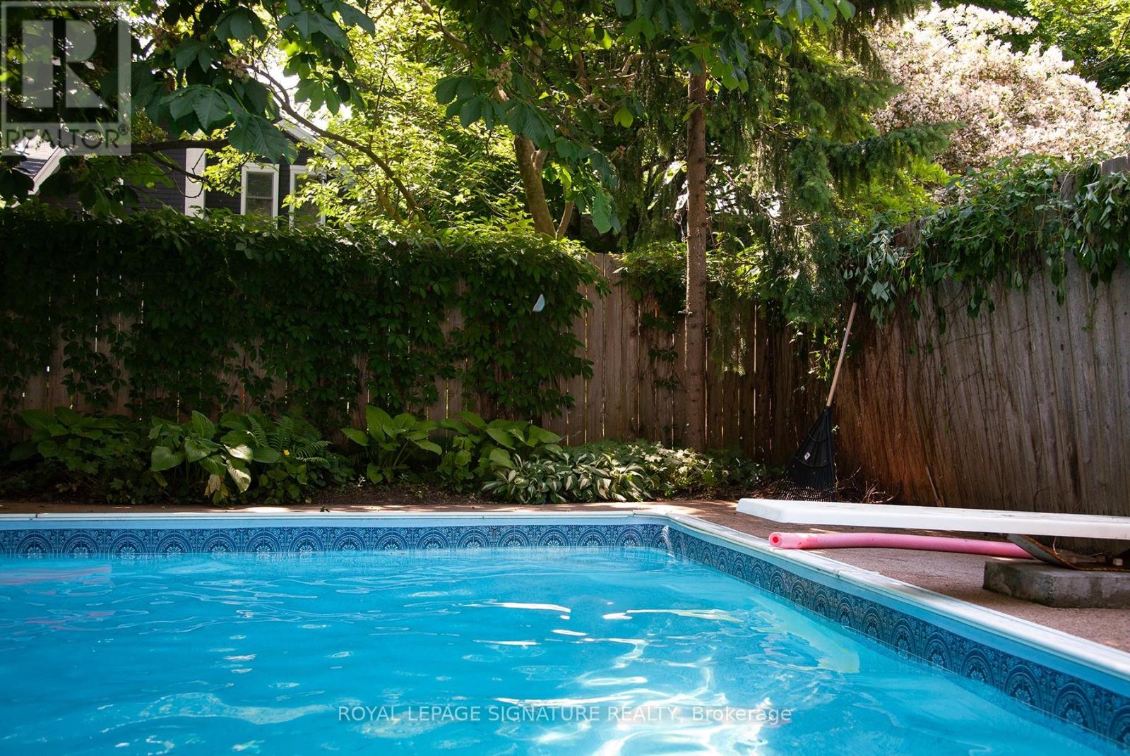 324 Spruce Street, Oakville, Ontario  L6J 2H1 - Photo 8 - W12691106