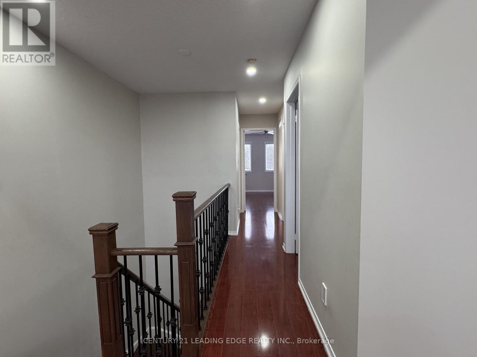 7610 Black Walnut Trail, Mississauga, Ontario  L5N 8A7 - Photo 8 - W12691198