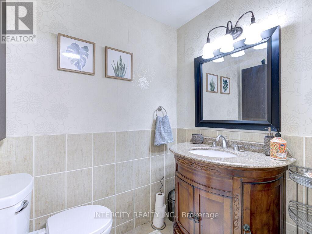 841 Coulson Avenue, Milton, Ontario  L9T 4K3 - Photo 28 - W12691200