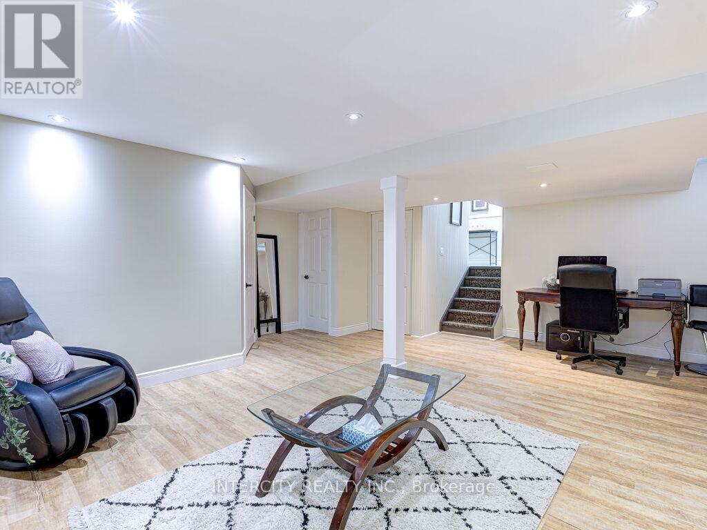 841 Coulson Avenue, Milton, Ontario  L9T 4K3 - Photo 47 - W12691200