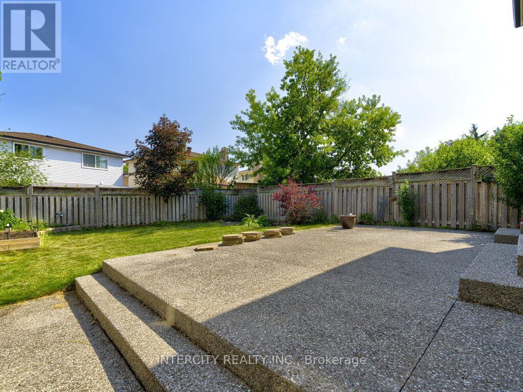 841 Coulson Avenue, Milton, Ontario  L9T 4K3 - Photo 48 - W12691200