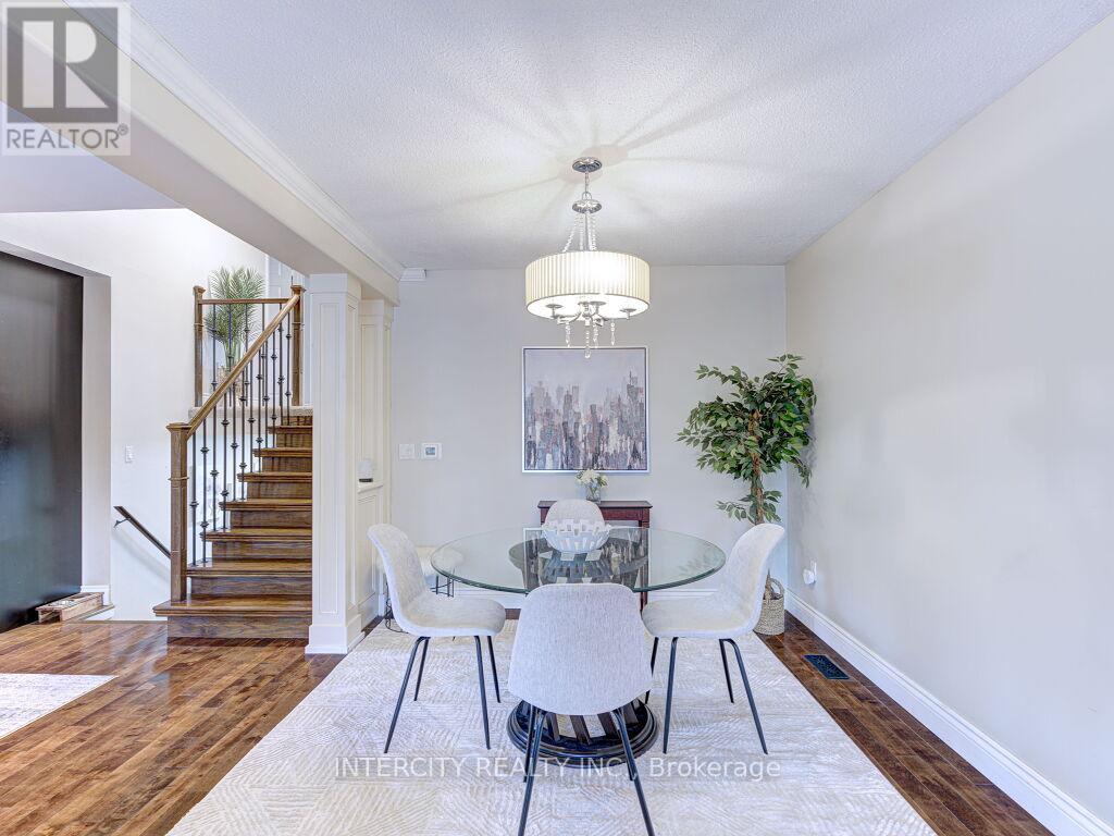 841 Coulson Avenue, Milton, Ontario  L9T 4K3 - Photo 9 - W12691200