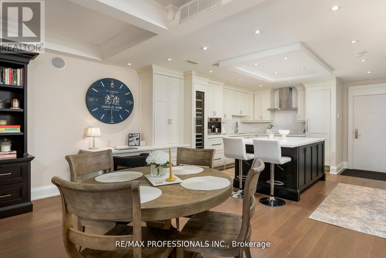 304 - 71 Old Mill Road, Toronto, Ontario  M8X 1G9 - Photo 11 - W12691222