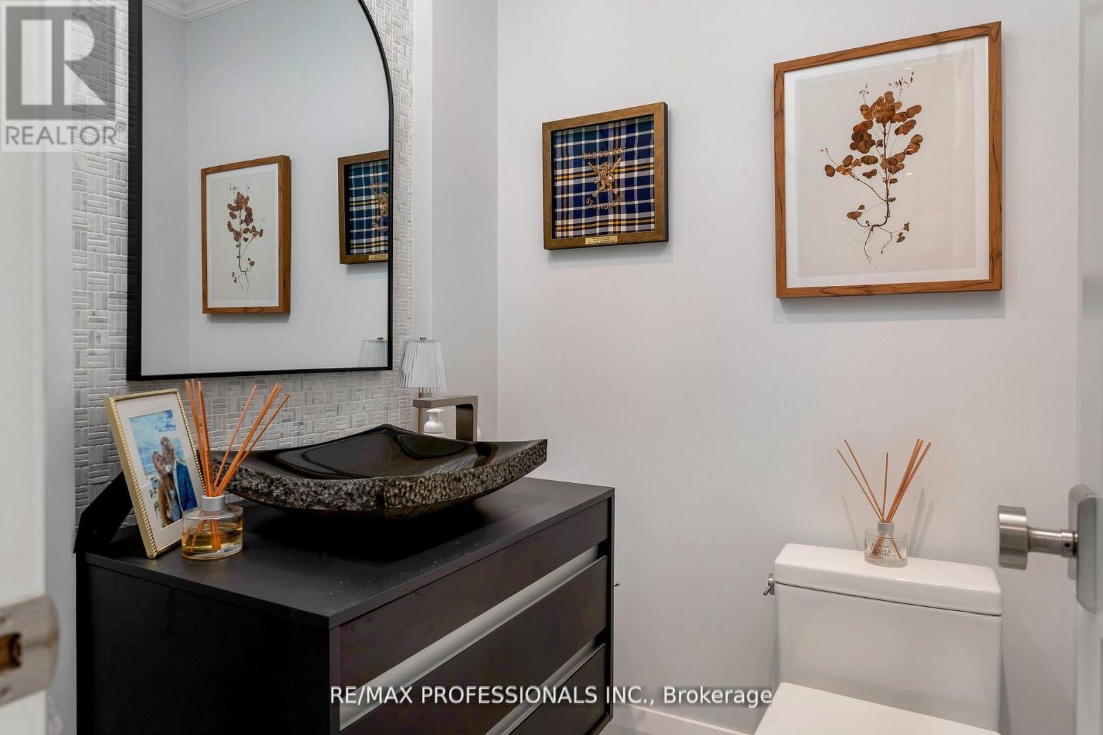 304 - 71 Old Mill Road, Toronto, Ontario  M8X 1G9 - Photo 24 - W12691222