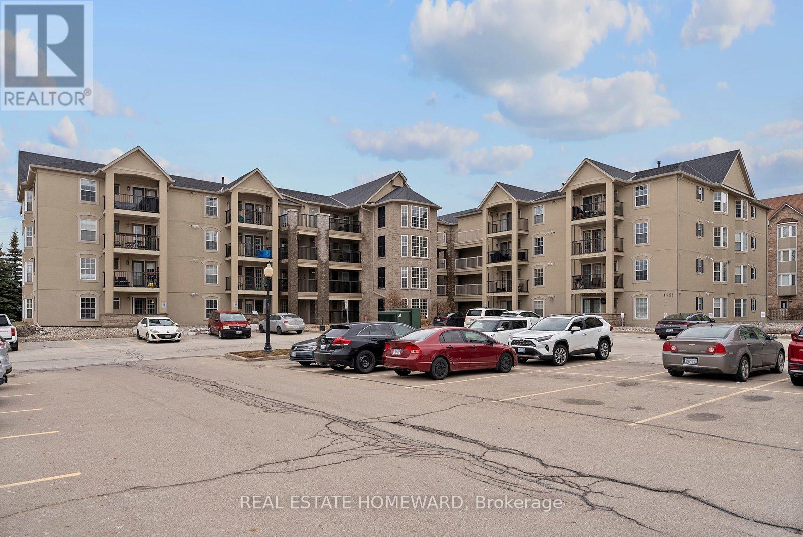 309 - 1451 Walker's Line, Burlington, Ontario  L7M 4P1 - Photo 3 - W12691240