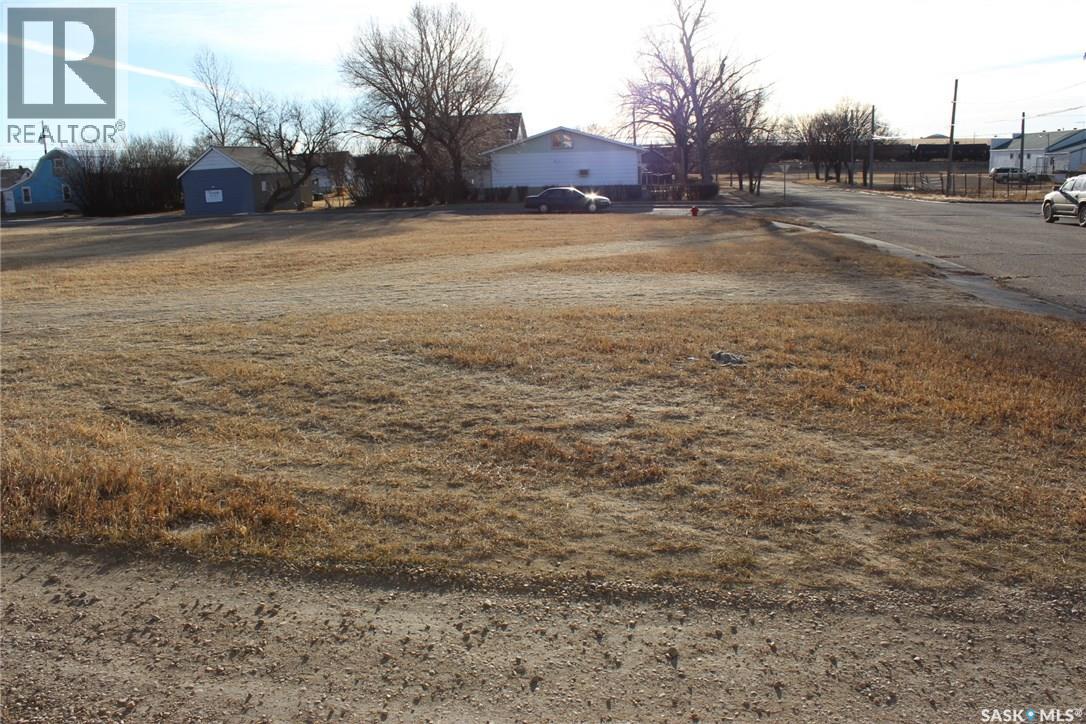 253 2nd Avenue E, Shaunavon, Saskatchewan  S0N 2M0 - Photo 9 - SK026719