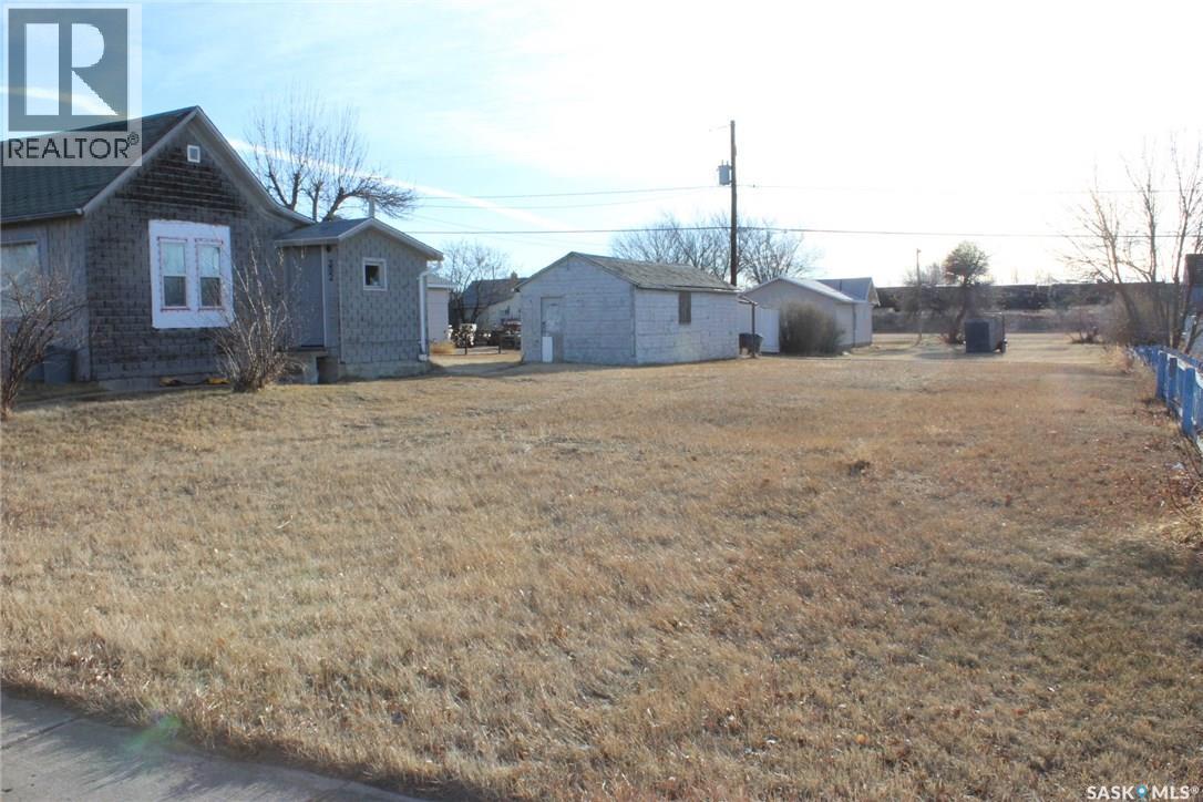 274 2nd Avenue E, Shaunavon, Saskatchewan  S0N 2M0 - Photo 2 - SK026708