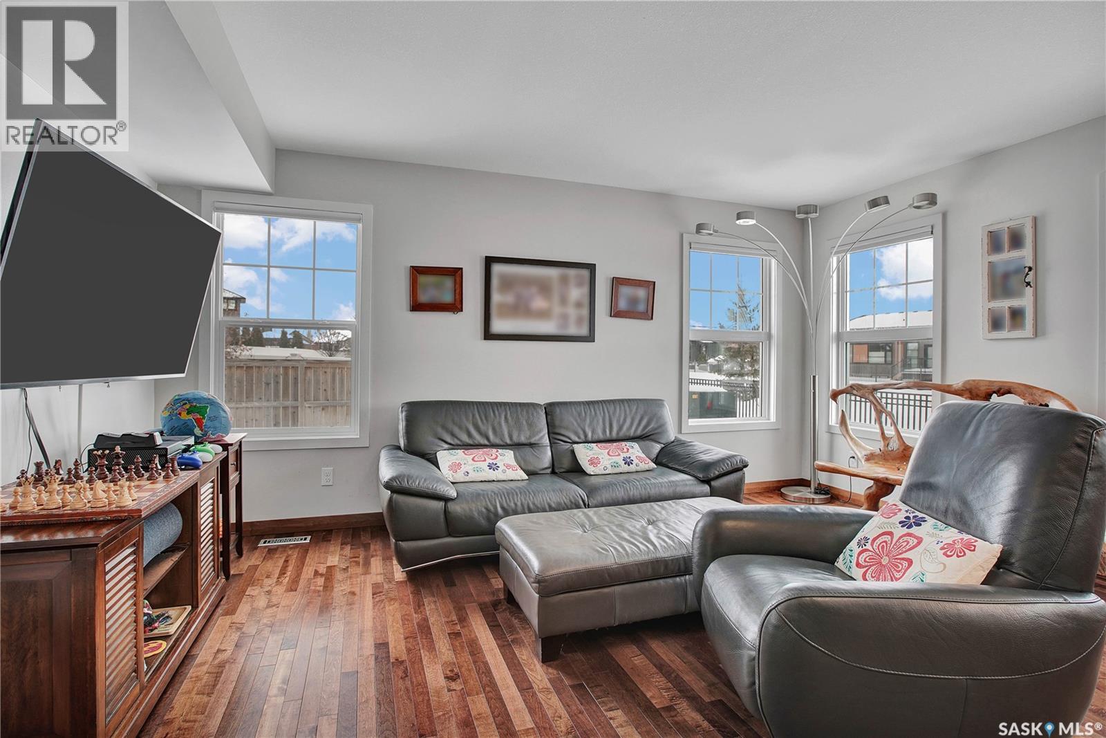 310 2007 Pohorecky Crescent, Saskatoon, Saskatchewan  S7W 0V4 - Photo 4 - SK026676