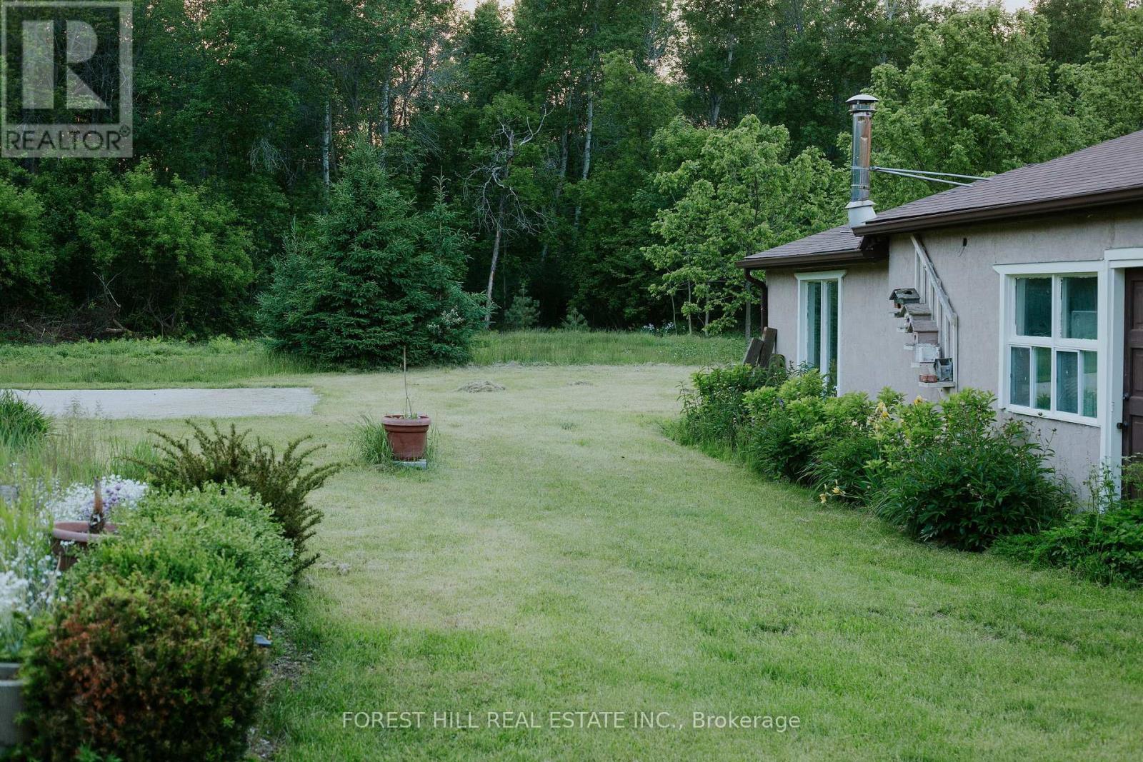 102 Harbord Road, Prince Edward County, Ontario  K0K 1L0 - Photo 2 - X12691068