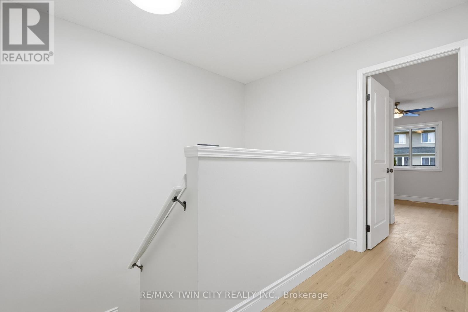 930 Zeller Crescent, Kitchener, Ontario  N2A 0C7 - Photo 17 - X12691094