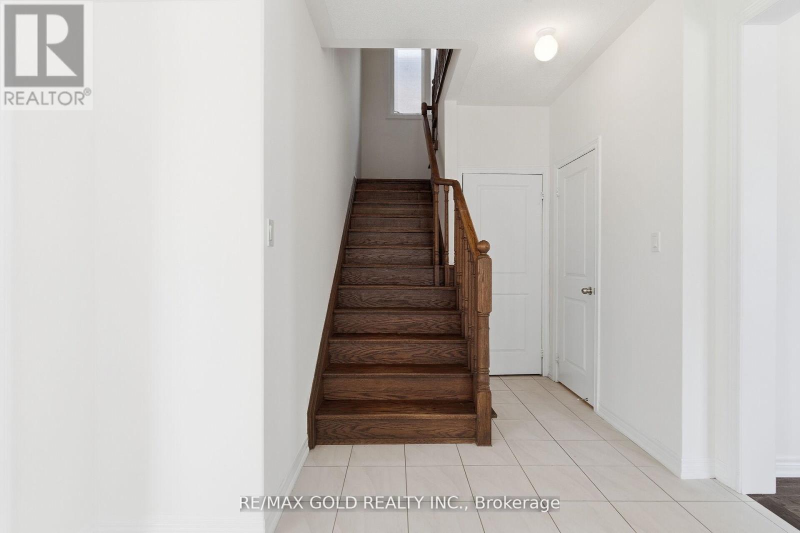 687 Anishinaabe Drive, Shelburne, Ontario  L6V 3Y5 - Photo 18 - X12691100