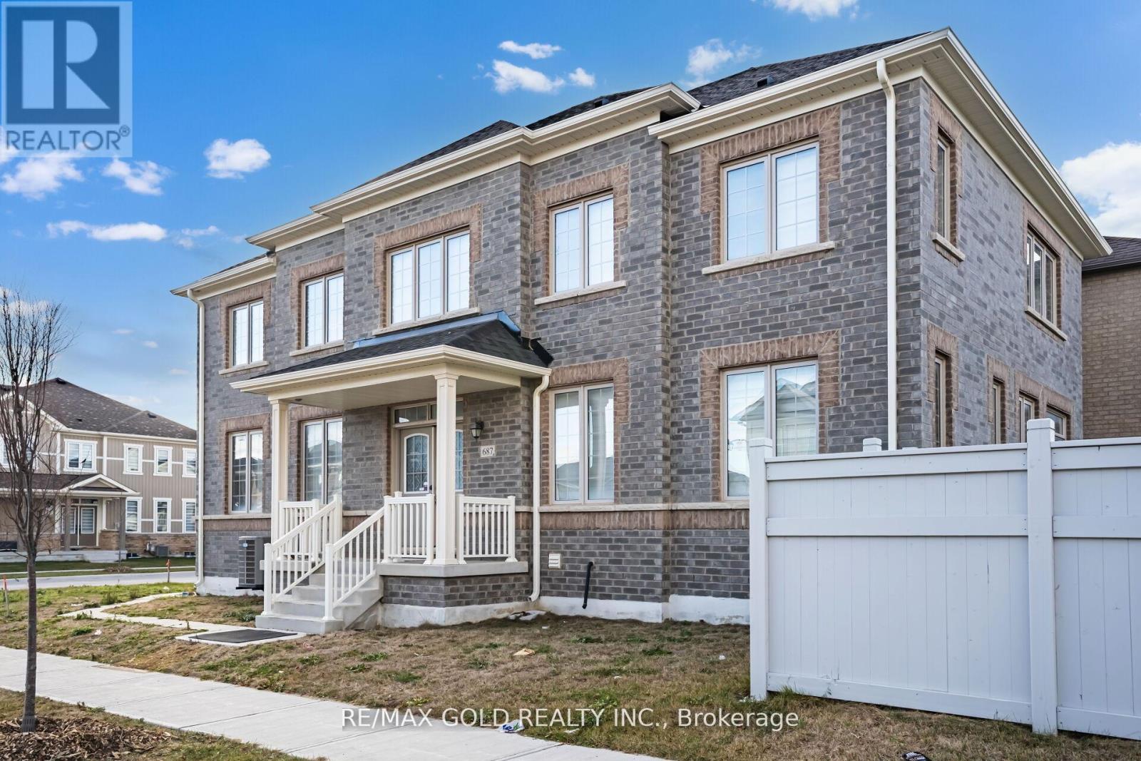 687 Anishinaabe Drive, Shelburne, Ontario  L6V 3Y5 - Photo 4 - X12691100