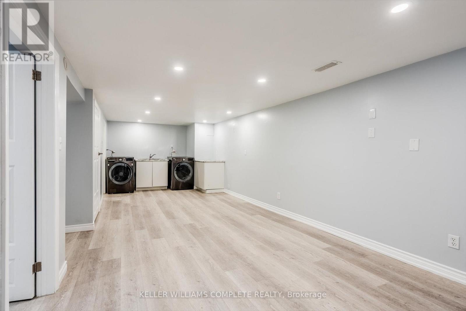 106 Eleanor Avenue, Hamilton, Ontario  L8W 1C8 - Photo 11 - X12691152