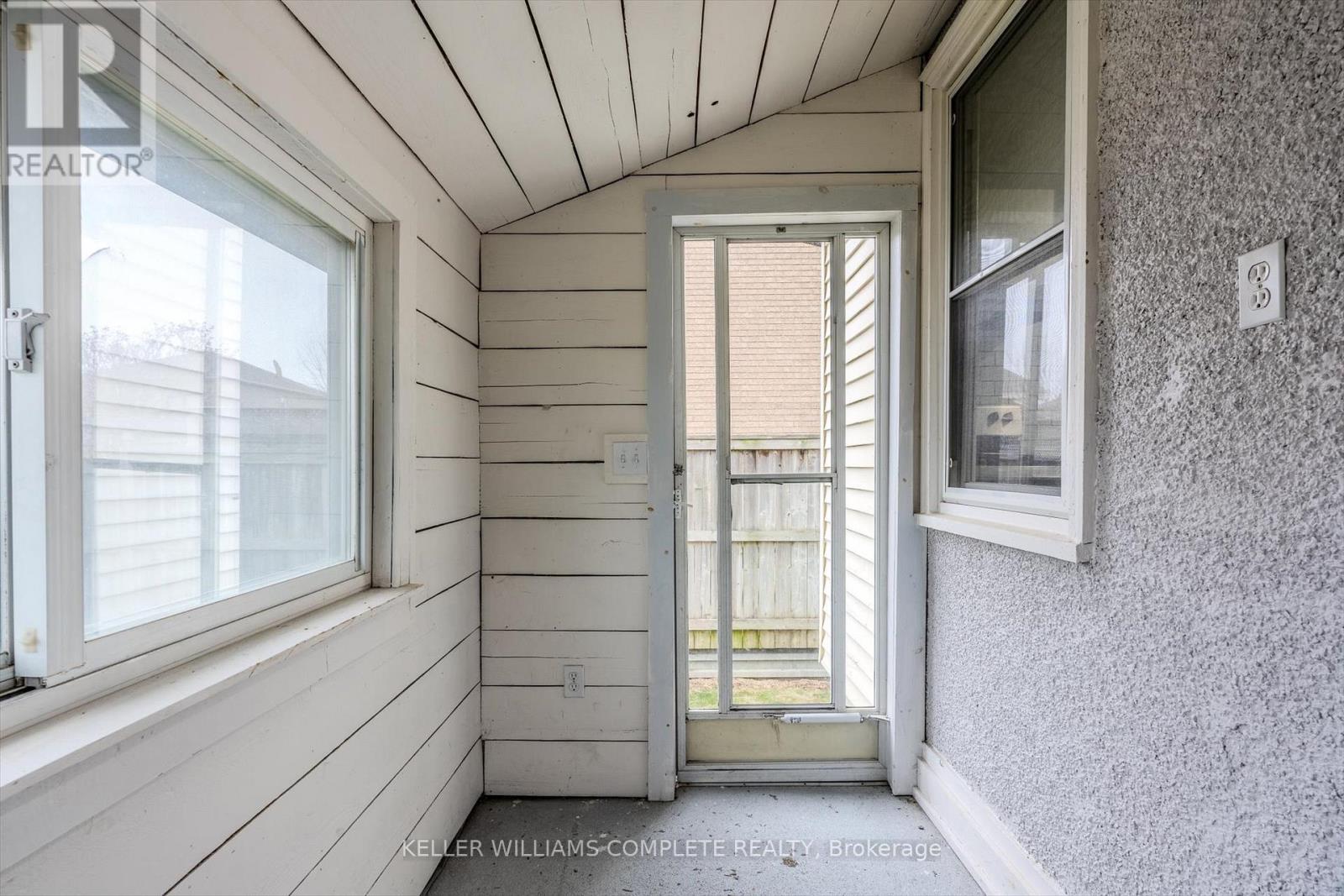 106 Eleanor Avenue, Hamilton, Ontario  L8W 1C8 - Photo 16 - X12691152