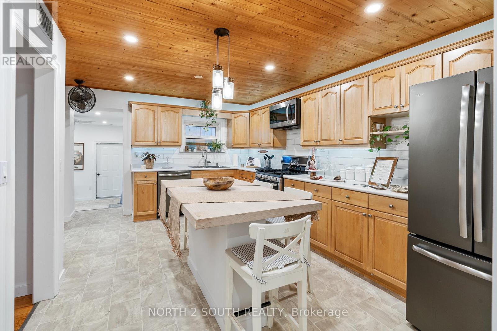 1604 Buckingham Drive, Windsor, Ontario  N8T 2A6 - Photo 12 - X12691206