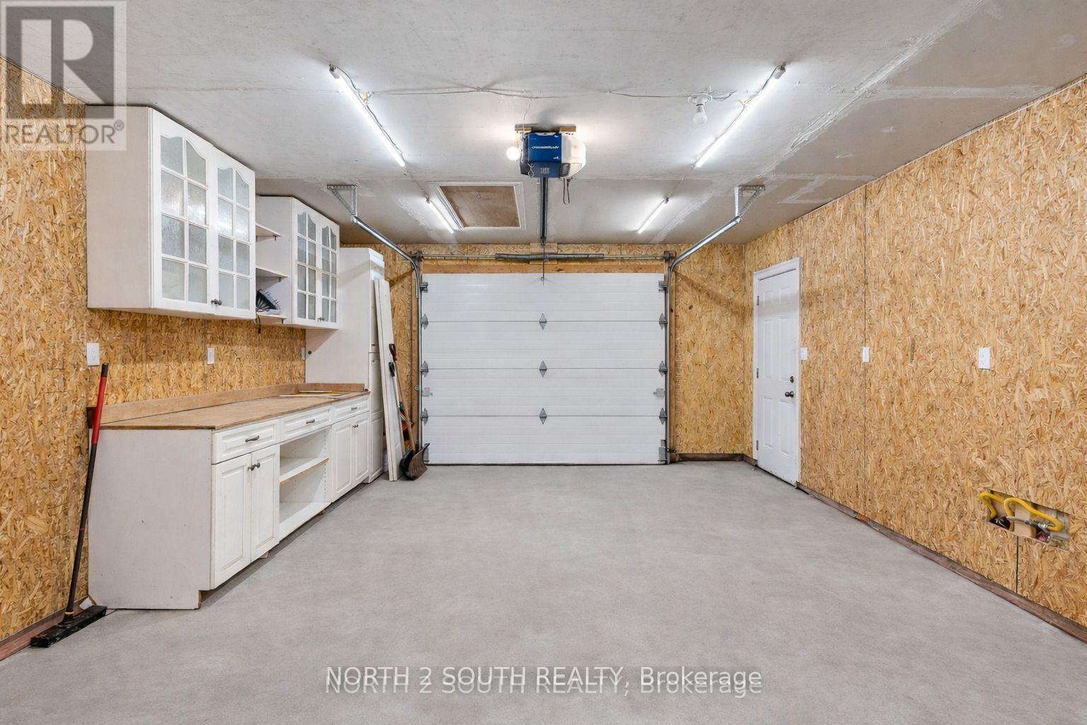 1604 Buckingham Drive, Windsor, Ontario  N8T 2A6 - Photo 27 - X12691206