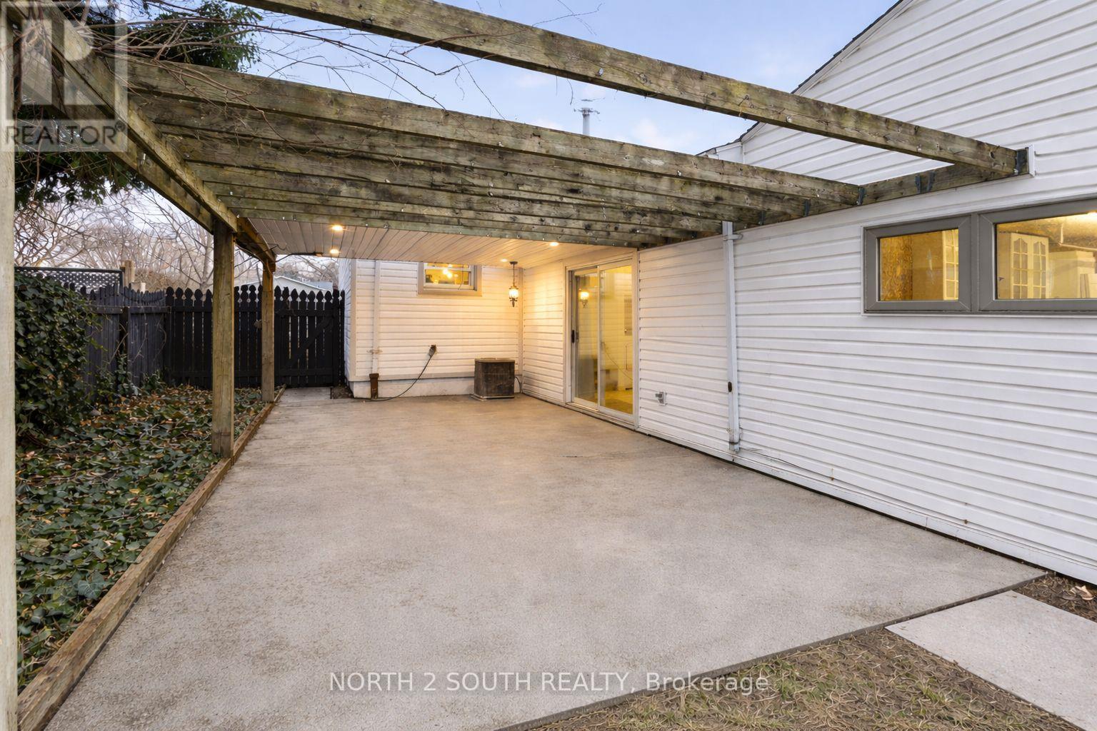 1604 Buckingham Drive, Windsor, Ontario  N8T 2A6 - Photo 28 - X12691206