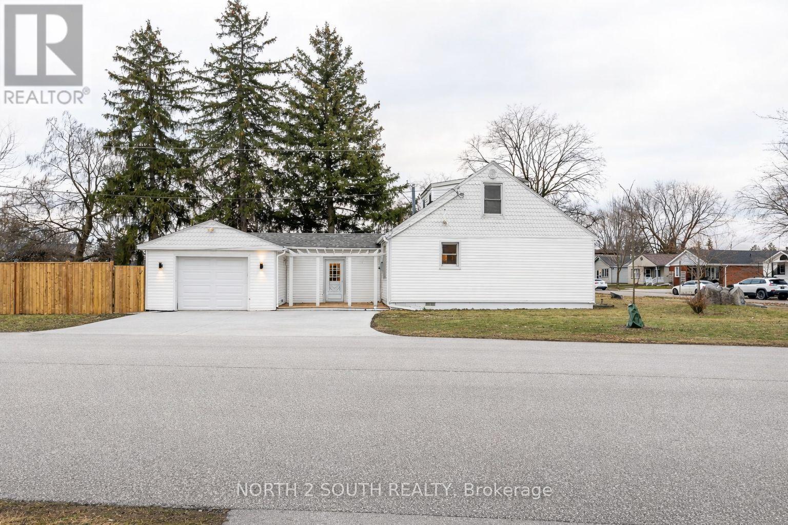 1604 Buckingham Drive, Windsor, Ontario  N8T 2A6 - Photo 4 - X12691206