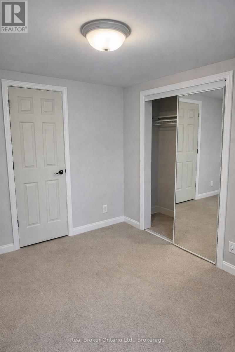 4942 Armoury Street, Niagara Falls, Ontario  L2E 1T1 - Photo 5 - X12689442