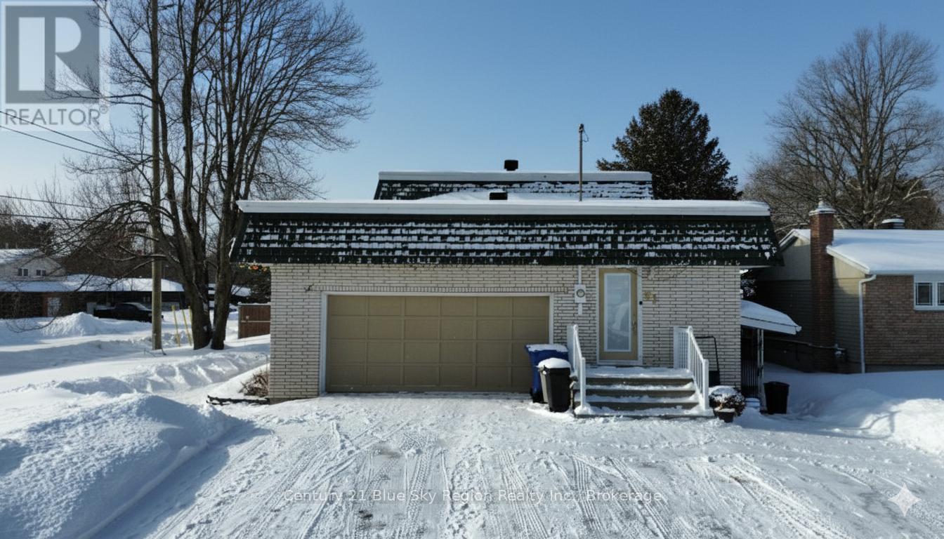 61 Third Street, West Nipissing (Sturgeon Falls), Ontario  P2B 3A9 - Photo 3 - X12690364