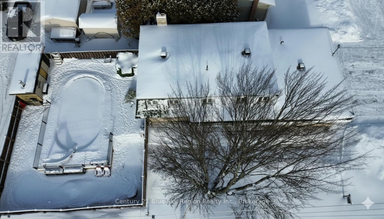 61 Third Street, West Nipissing (Sturgeon Falls), Ontario  P2B 3A9 - Photo 4 - X12690364