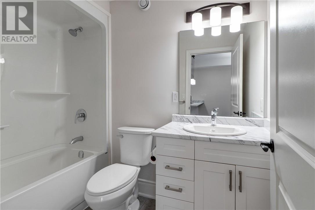 11c Salt Dock Road Unit# 404, Parry Sound, Ontario  P2A 3B6 - Photo 10 - 2126046