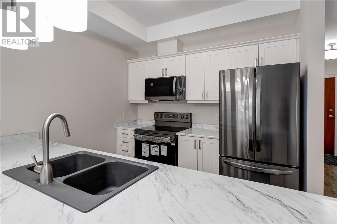 11c Salt Dock Road Unit# 404, Parry Sound, Ontario  P2A 3B6 - Photo 8 - 2126046