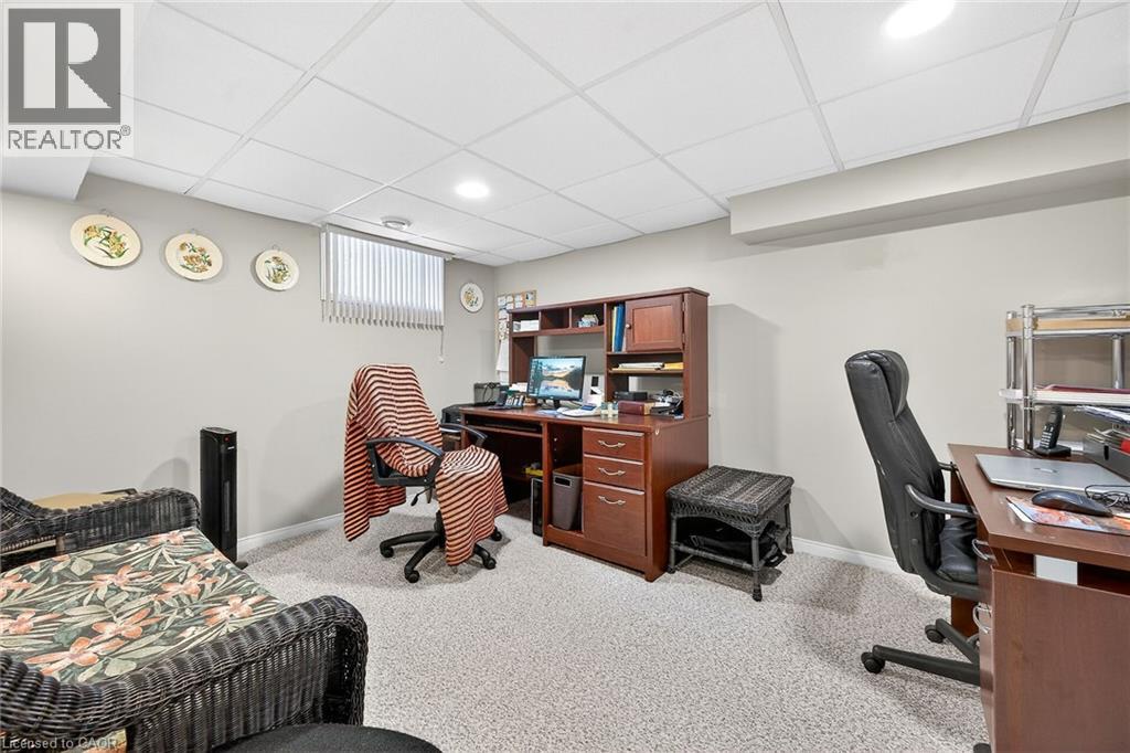 110 Kilroot Place, Freelton, Ontario  L8B 1A5 - Photo 35 - 40797689