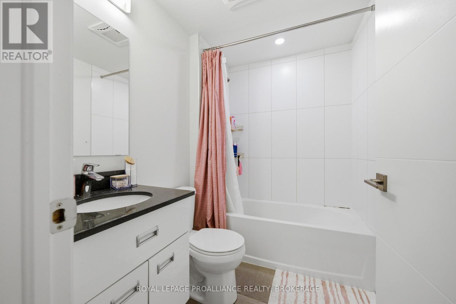 224 - 652 Princess Street, Kingston, Ontario  K7L 1E5 - Photo 10 - X12691258