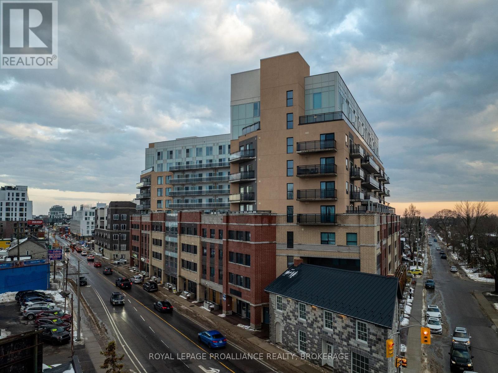 224 - 652 Princess Street, Kingston, Ontario  K7L 1E5 - Photo 3 - X12691258