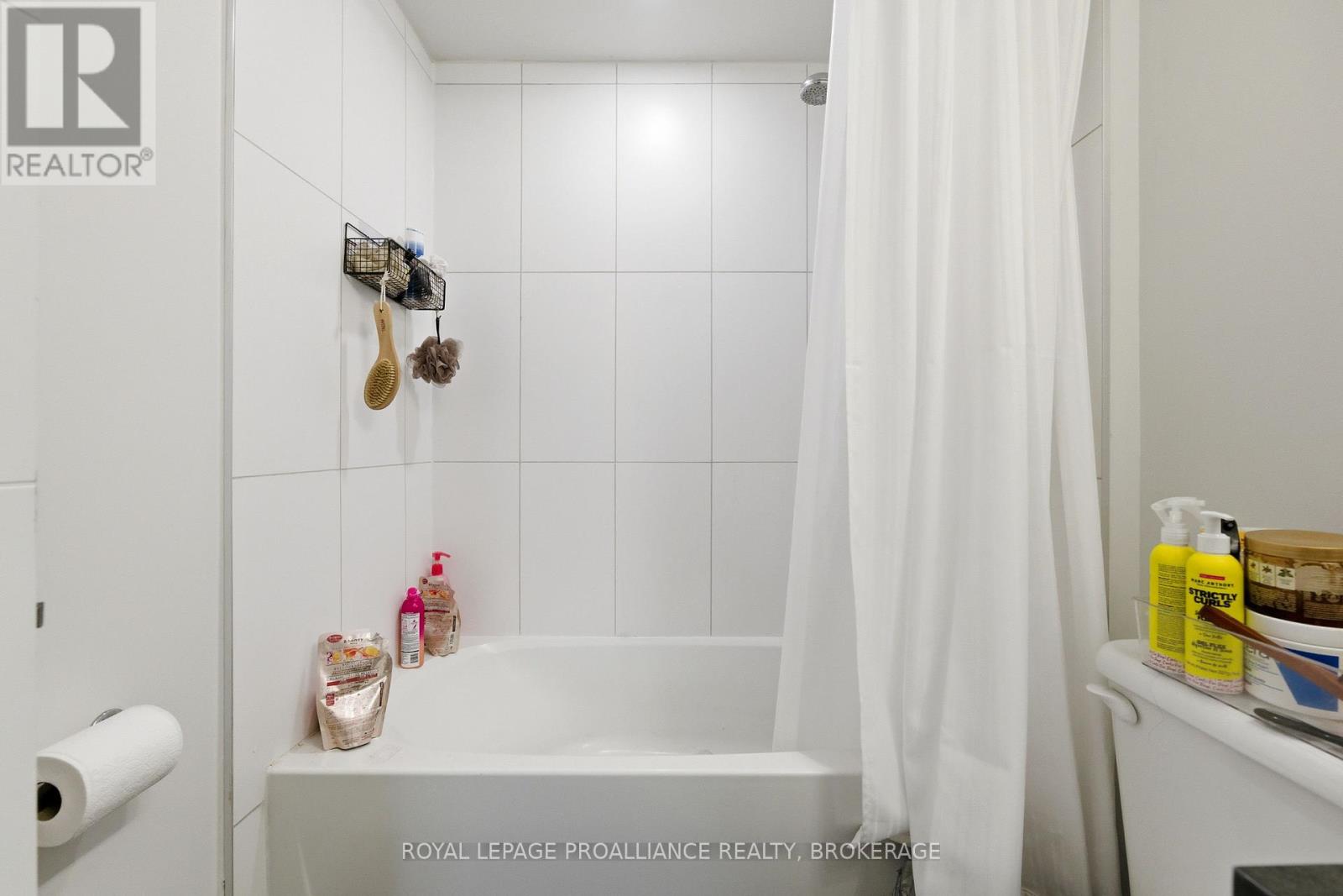 224 - 652 Princess Street, Kingston, Ontario  K7L 1E5 - Photo 31 - X12691258