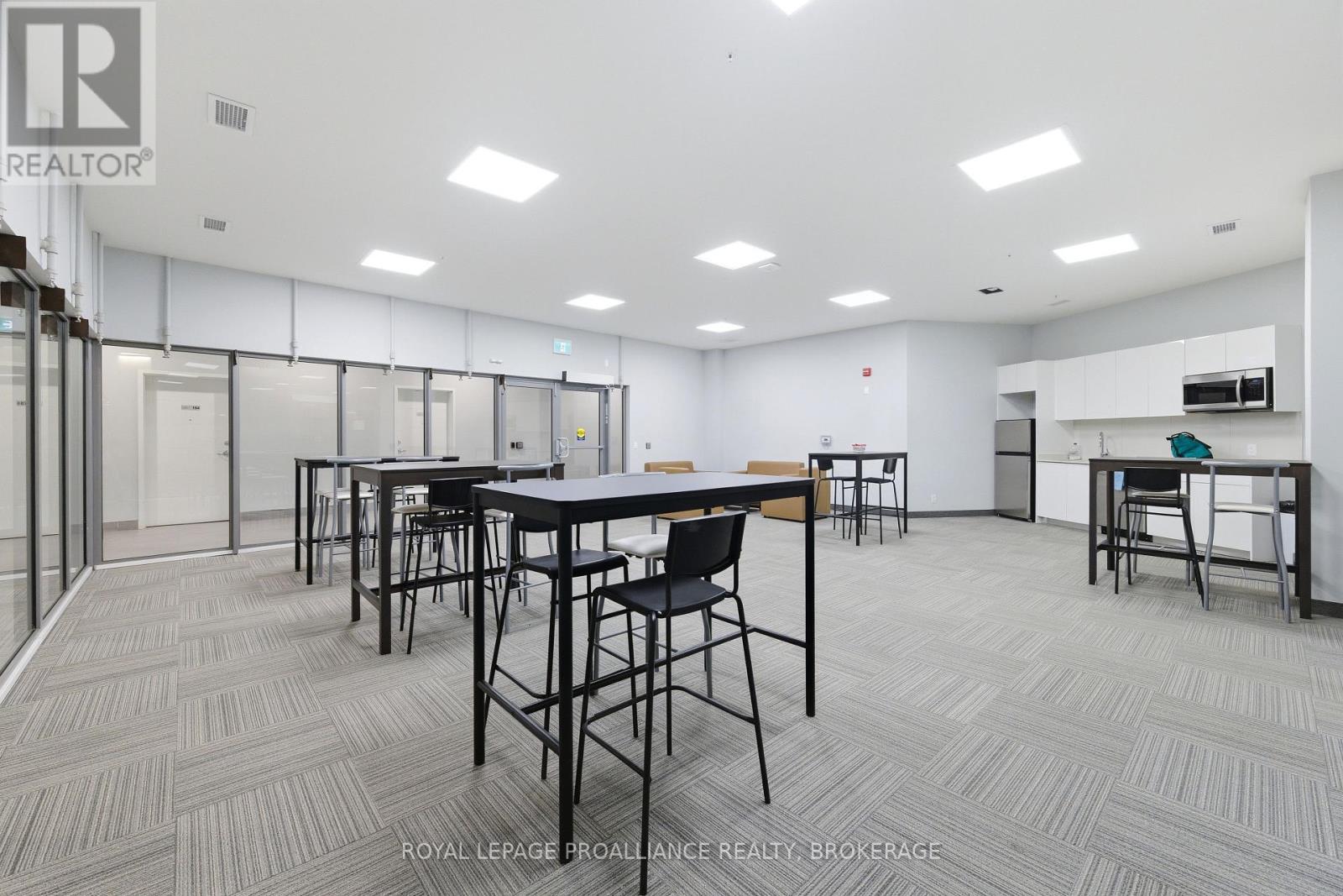 224 - 652 Princess Street, Kingston, Ontario  K7L 1E5 - Photo 38 - X12691258