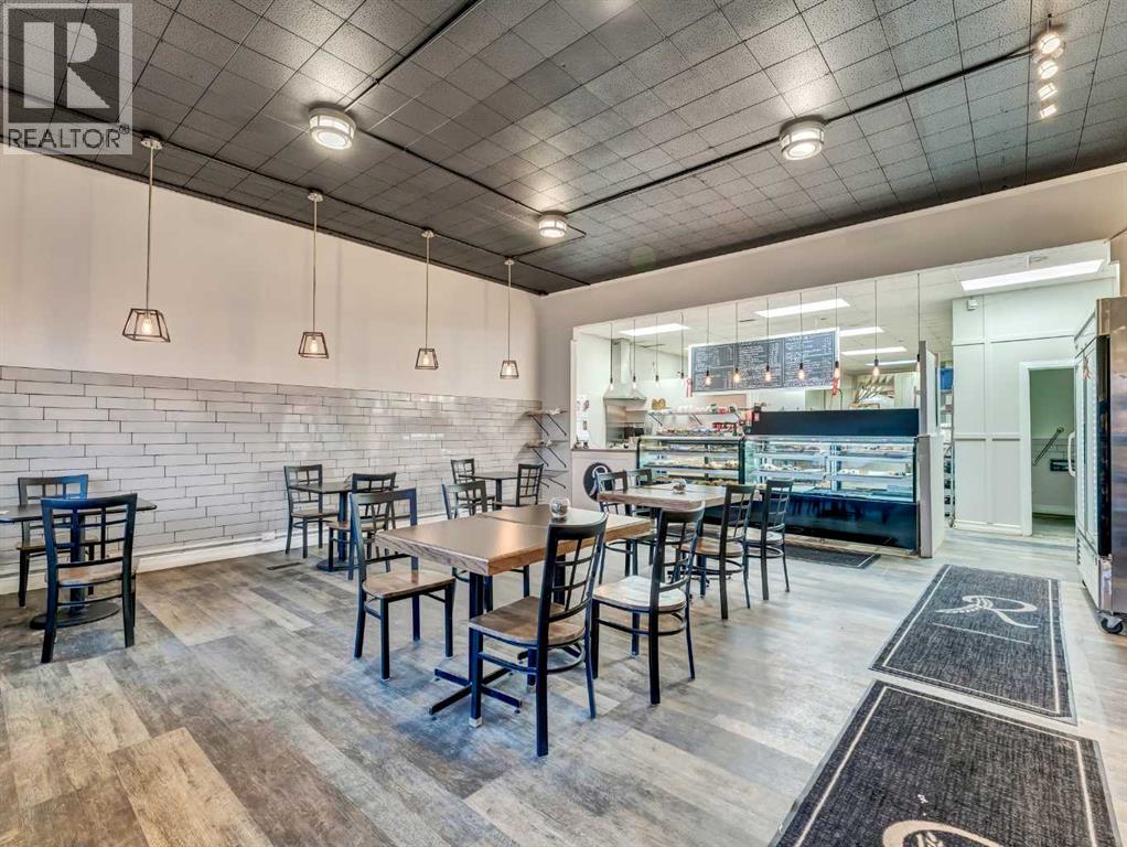 8 3 Street Se, Redcliff, Alberta  T0J 2P0 - Photo 2 - A2278360