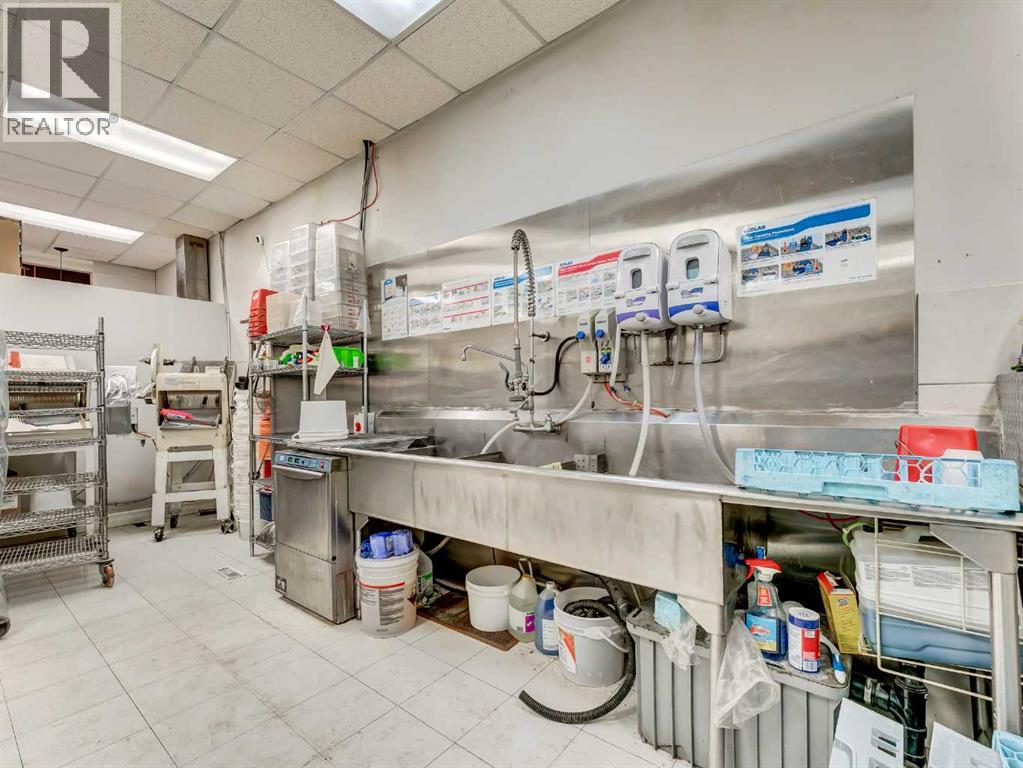 8 3 Street Se, Redcliff, Alberta  T0J 2P0 - Photo 11 - A2278360