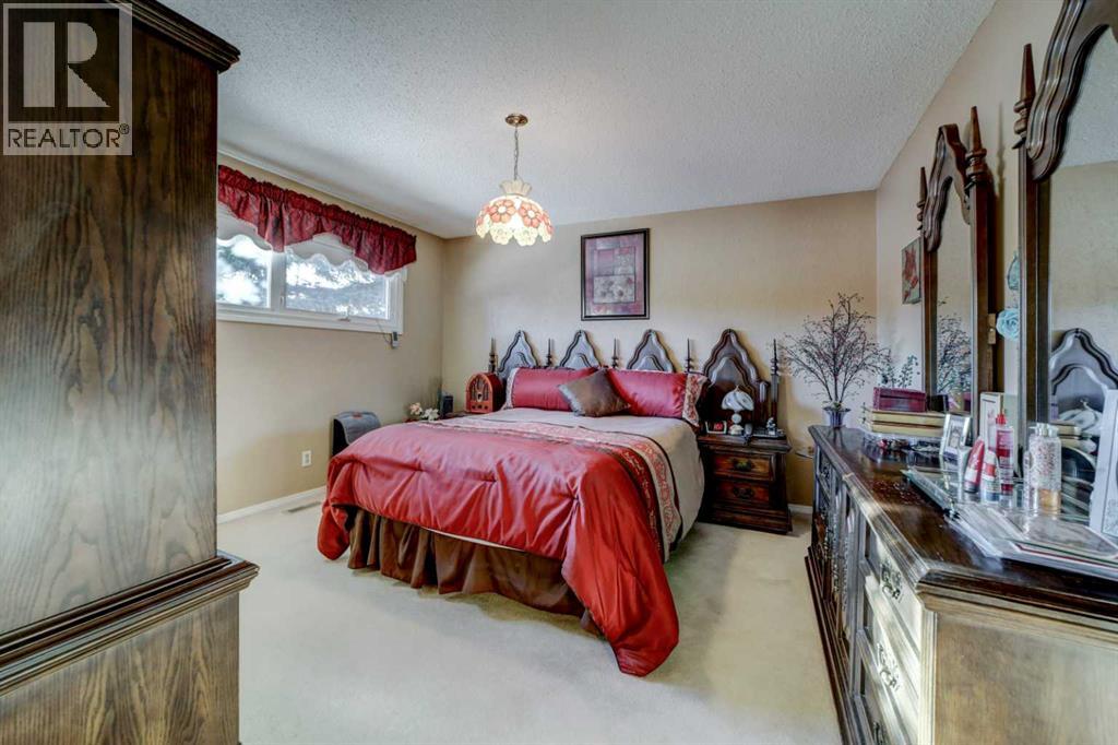 762 Lebel Street, Pincher Creek, Alberta  T0K 1W0 - Photo 14 - A2277520