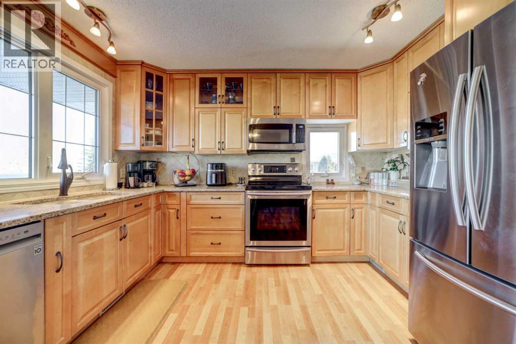 762 Lebel Street, Pincher Creek, Alberta  T0K 1W0 - Photo 11 - A2277520