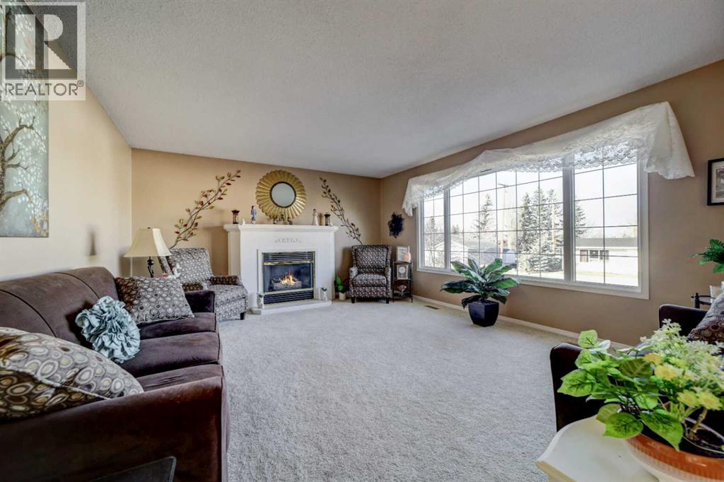 762 Lebel Street, Pincher Creek, Alberta  T0K 1W0 - Photo 4 - A2277520