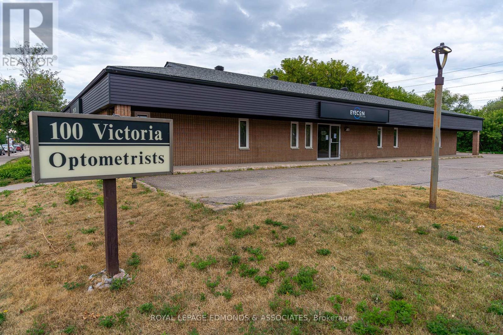 100 Victoria Street, Pembroke, Ontario  K8A 8E1 - Photo 2 - X12691340