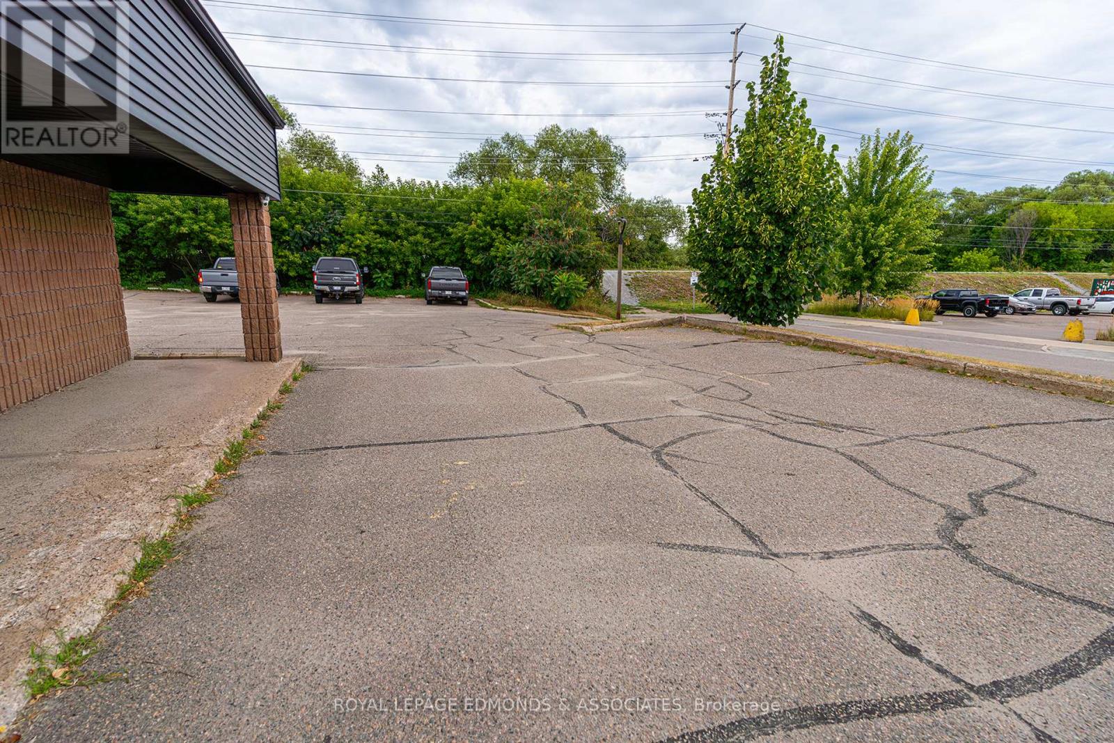 100 Victoria Street, Pembroke, Ontario  K8A 8E1 - Photo 36 - X12691340