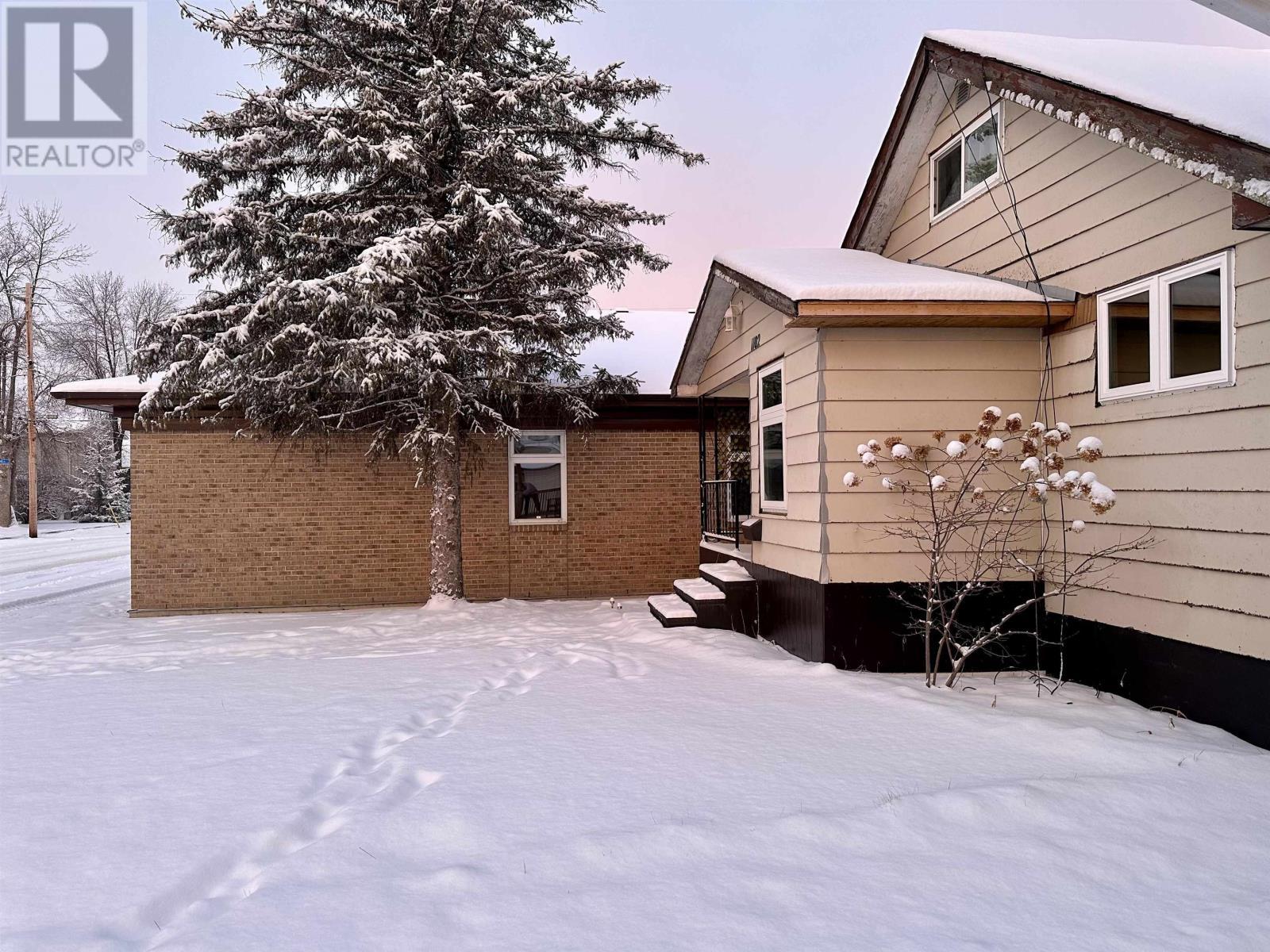 1102 Scott St, Fort Frances, Ontario  P9A 1J6 - Photo 38 - TB253678