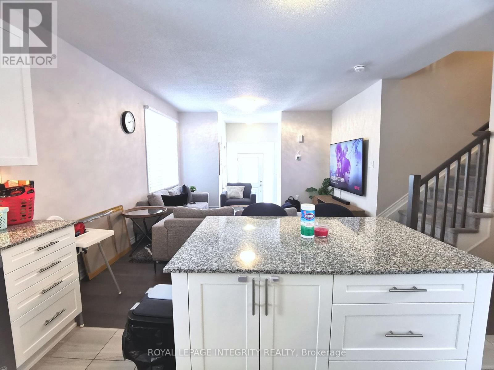 52 Focality Crescent, Ottawa, Ontario  K2J 6W8 - Photo 12 - X12691322