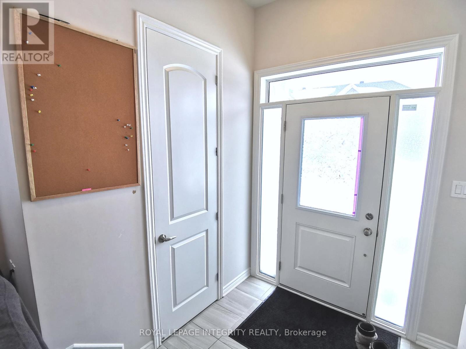 52 Focality Crescent, Ottawa, Ontario  K2J 6W8 - Photo 2 - X12691322